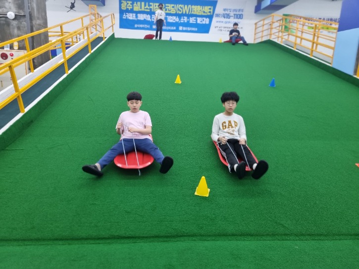 KakaoTalk_20230506_175123000_03.jpg