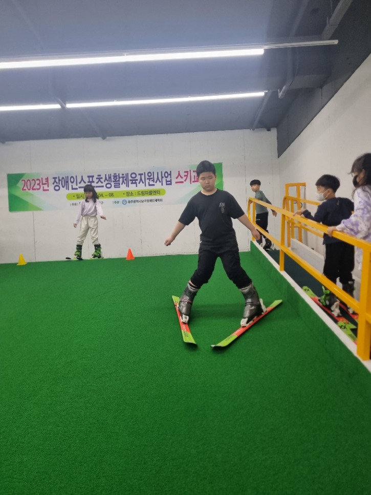 KakaoTalk_20230429_124648237_05.jpg