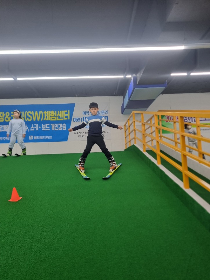 KakaoTalk_20230422_133603457_04.jpg