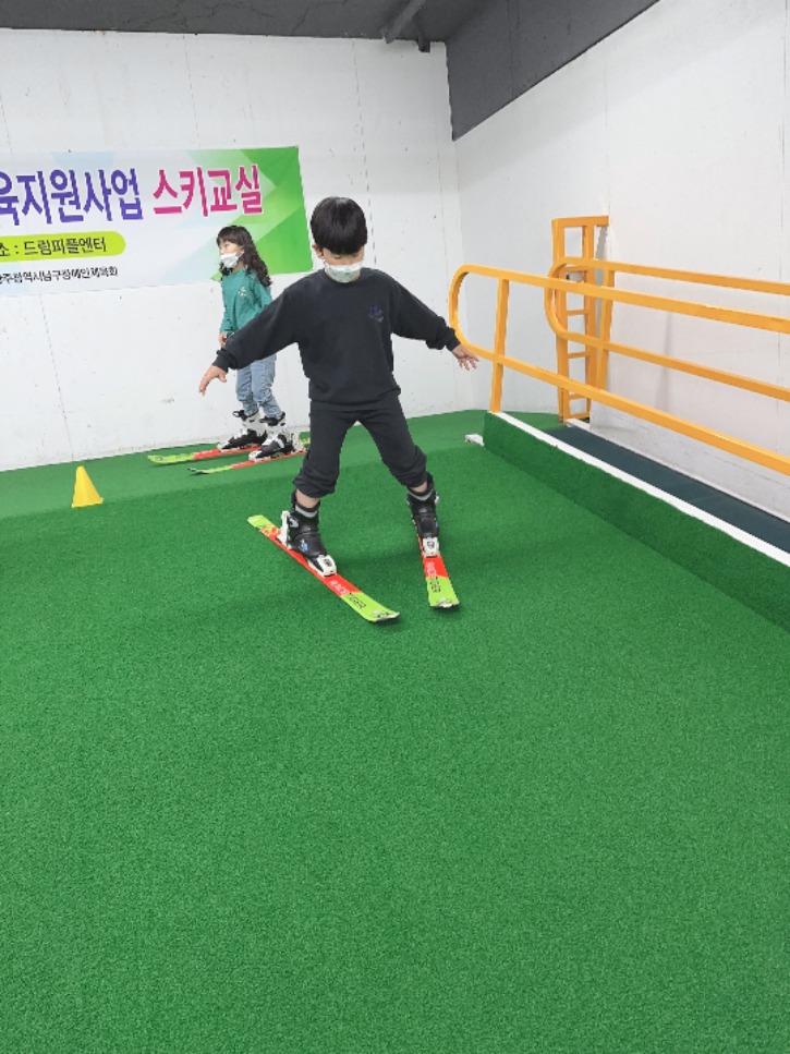 KakaoTalk_20230422_175420934_17.jpg