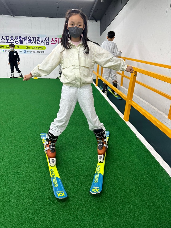 KakaoTalk_20230422_181955752_04.jpg