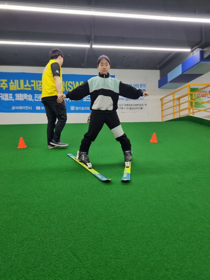 KakaoTalk_20230422_175059511_09.jpg