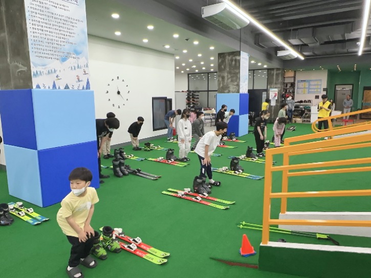 KakaoTalk_20230422_175636661_05.jpg