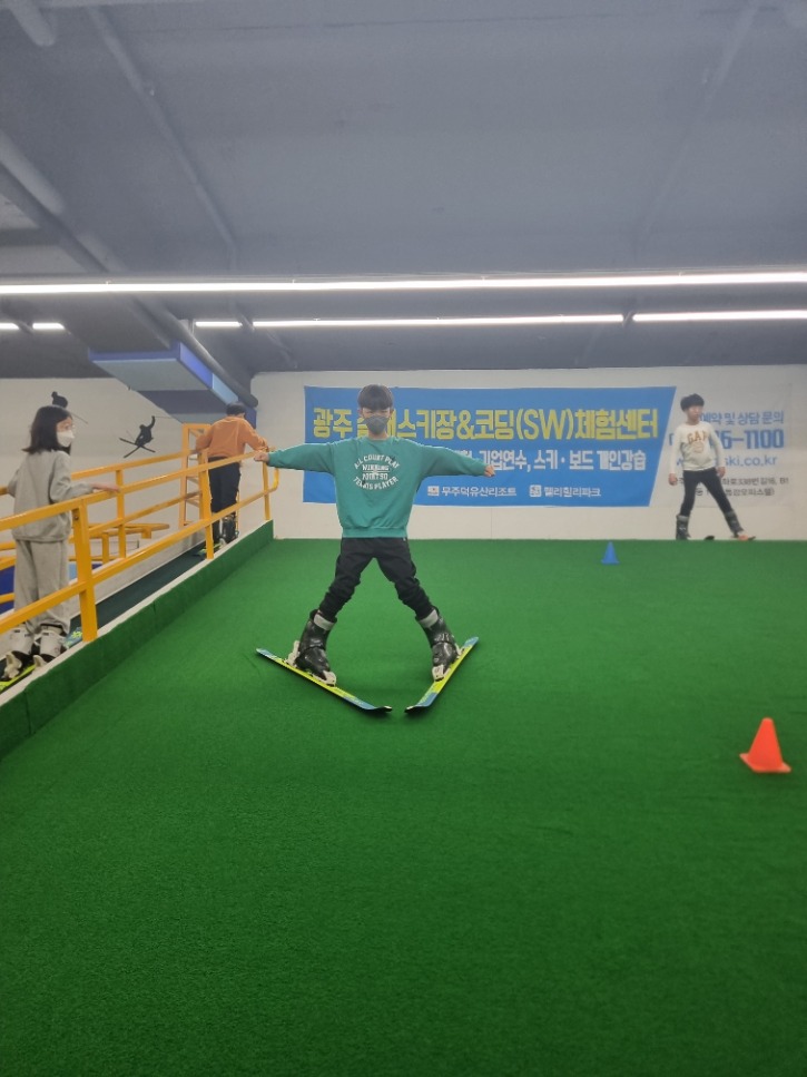 KakaoTalk_20230429_173145961_09.jpg
