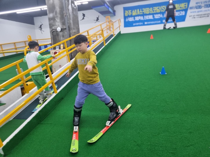 KakaoTalk_20230422_134225327_05.jpg