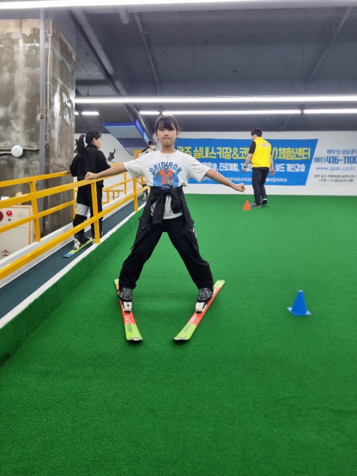 KakaoTalk_20230422_175059511_06.jpg