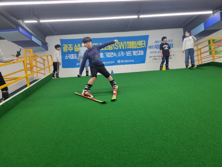 KakaoTalk_20230506_175137994_28.jpg