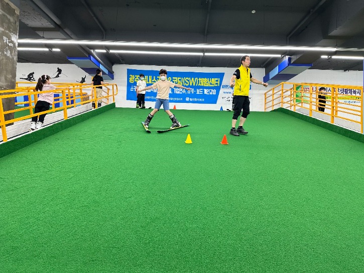KakaoTalk_20230610_160026211_06.jpg