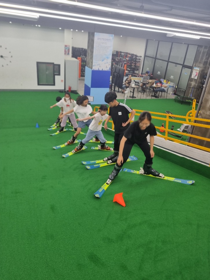 KakaoTalk_20230701_174025293_06.jpg