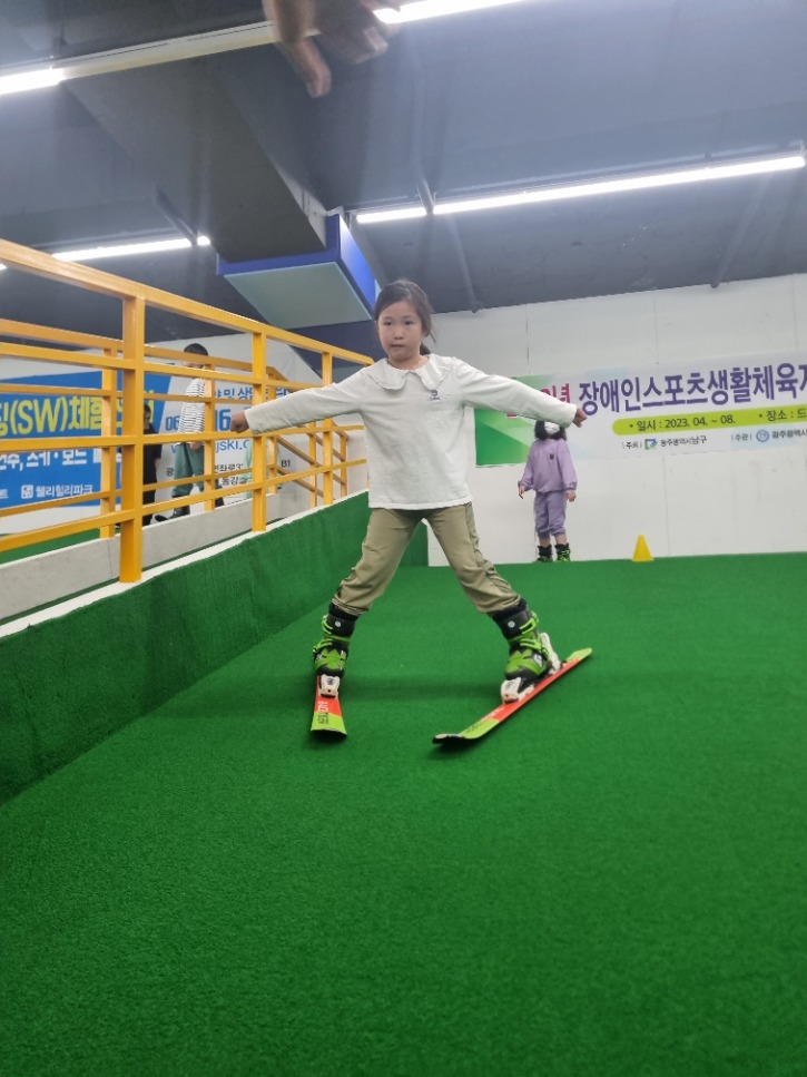 KakaoTalk_20230429_124551849_26.jpg