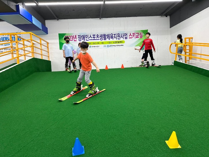 KakaoTalk_20230520_175135235_06.jpg