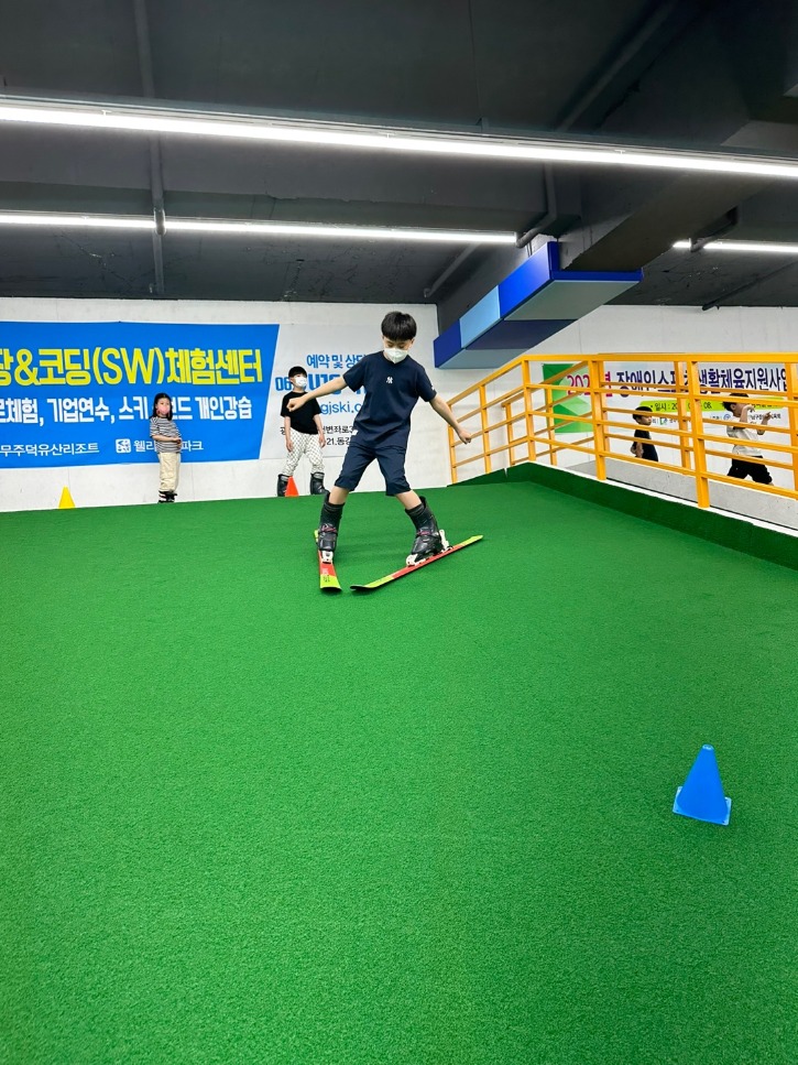 KakaoTalk_20230520_175652239_01.jpg