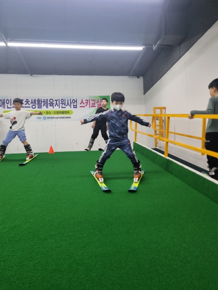 KakaoTalk_20230429_124648237_03.jpg