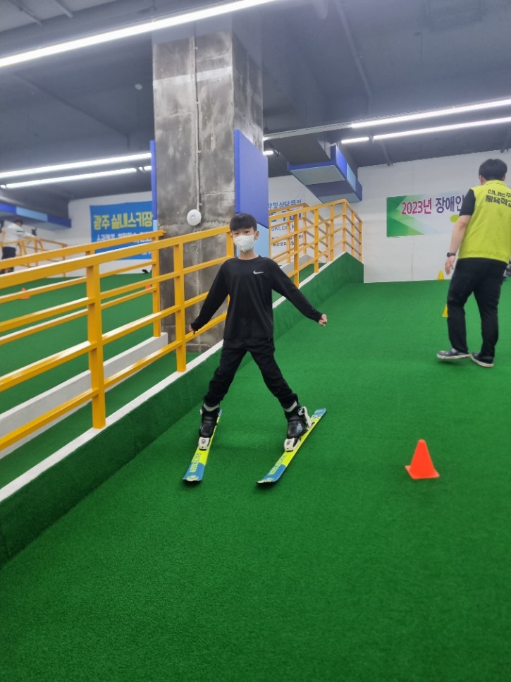 KakaoTalk_20230422_134020173_14.jpg