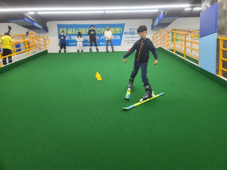 KakaoTalk_20230513_123840963_05.jpg