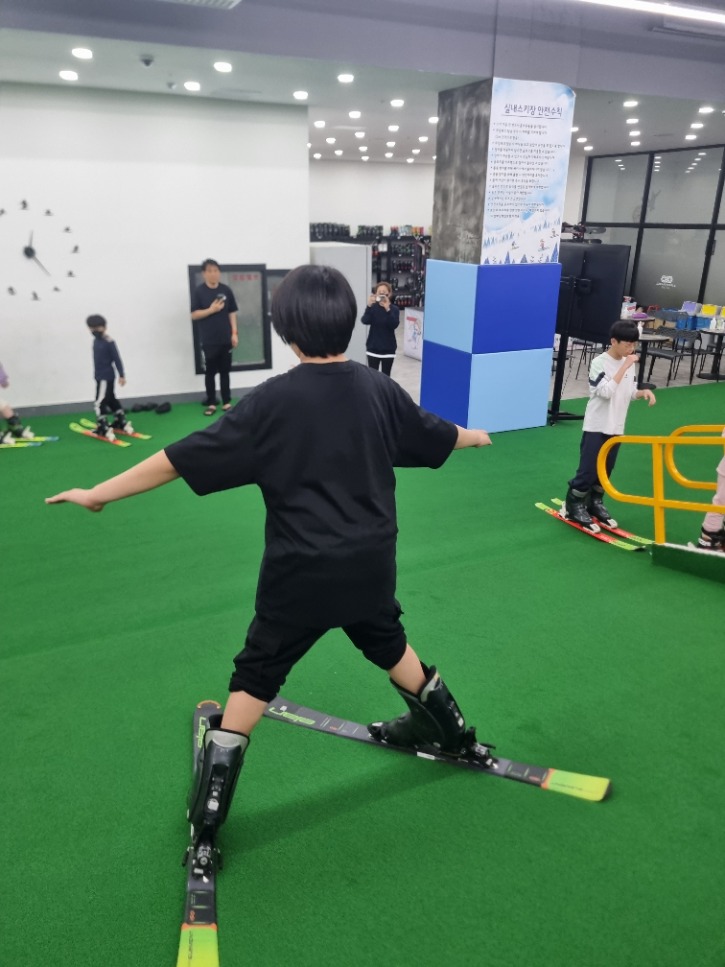 KakaoTalk_20230422_134225327_08.jpg