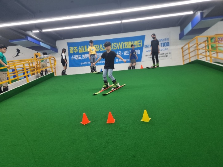 KakaoTalk_20230708_123857616_09.jpg