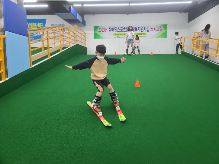 KakaoTalk_20230513_173635900_05.jpg