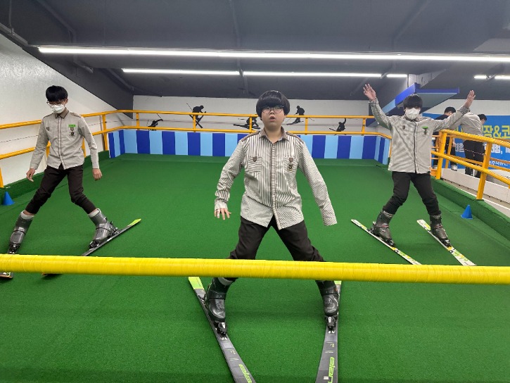 KakaoTalk_20231130_182637006_04.jpg