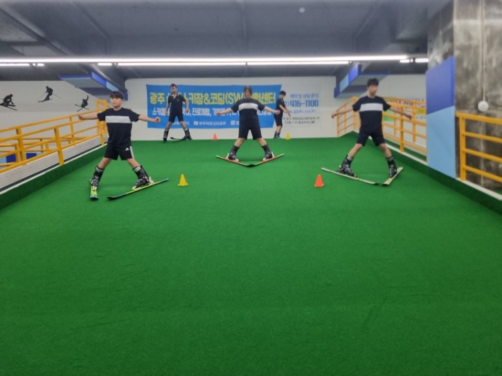 KakaoTalk_20230703_121037829_07.jpg